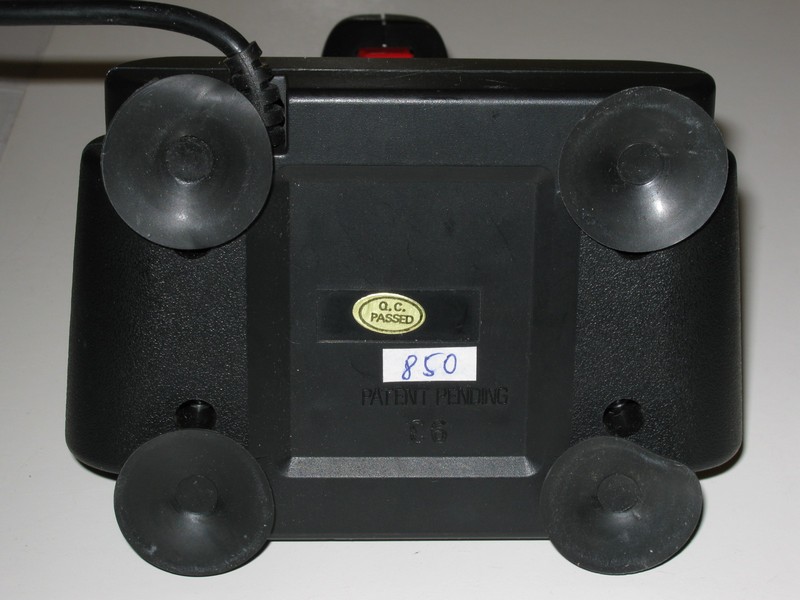 ovladac_joystick_gunshot_gs123d_vzad.jpg, 88 kB