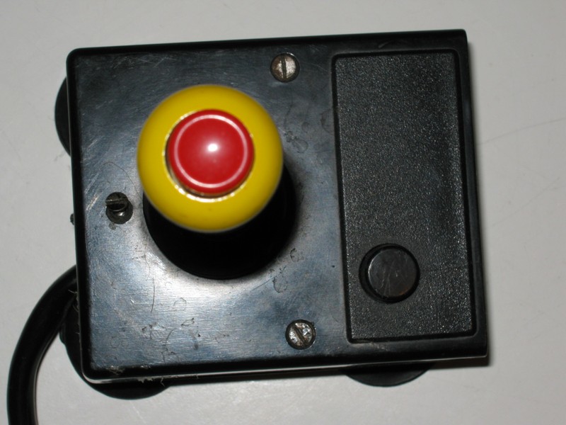 ovladac_joystick_joysinterface_pred2.jpg, 100 kB