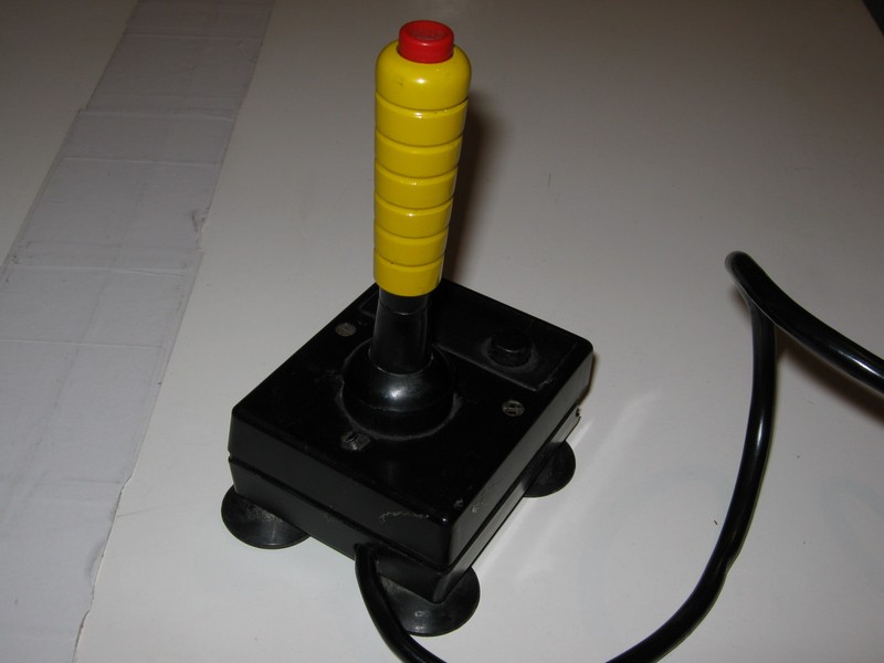 ovladac_joystick_joysinterface_vrch.jpg, 60 kB