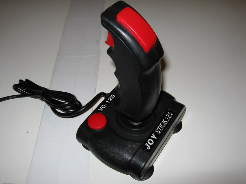 ovladac_joystick_joystick125_vrch.jpg, 70 kB