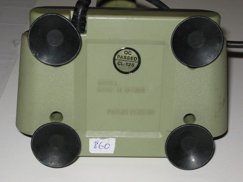 ovladac_joystick_mastershot_vzad.jpg, 84 kB