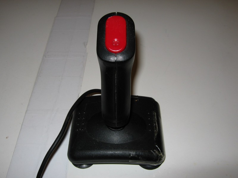 ovladac_joystick_qji_turbosv121_pred.jpg, 59 kB