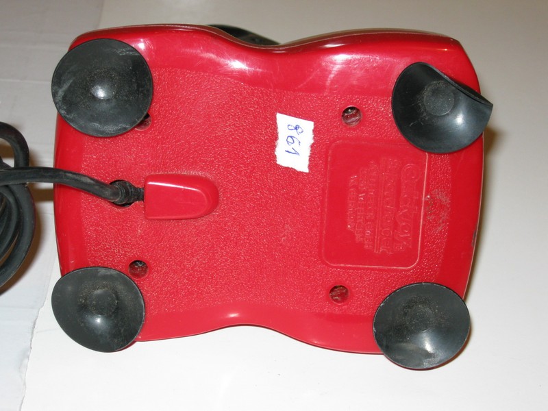 ovladac_joystick_quickjoy3_vzad.jpg, 111 kB