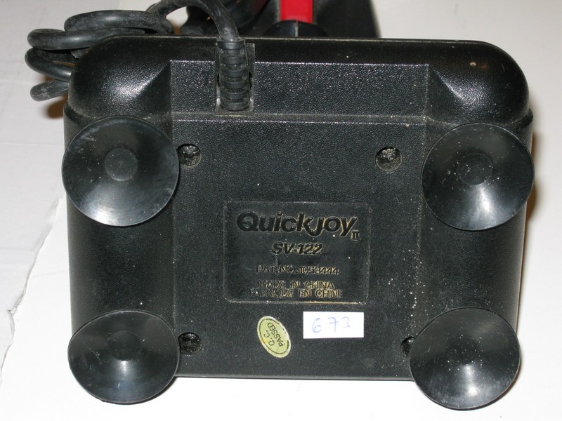 ovladac_joystick_quickjoy_sv122_vzad.jpg, 132 kB