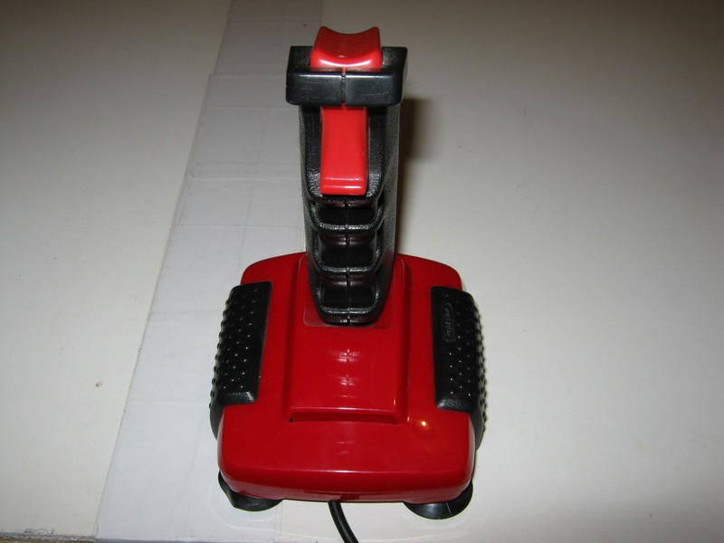 ovladac_joystick_quickshot2_qs111_pred.jpg, 62 kB