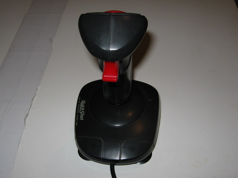 ovladac_joystick_quickshot_qs131_pred.jpg, 52 kB