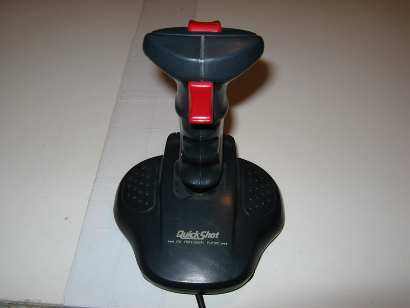 ovladac_joystick_quickshot_qs137f_pred.jpg, 61 kB