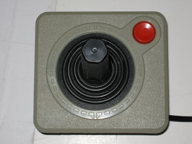 ovladac_joystick_sedycernapakacervenetlacitko_pred2.jpg, 119 kB