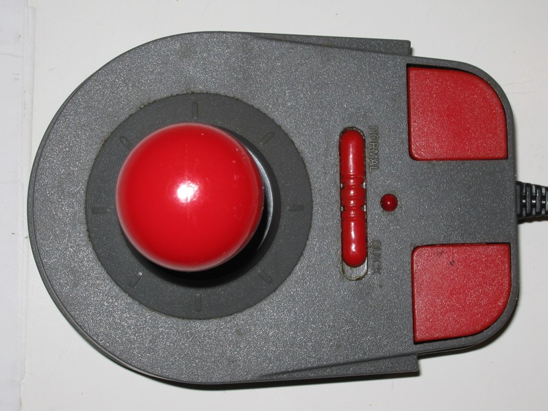 ovladac_joystick_sedycerveny_pred2.jpg, 137 kB