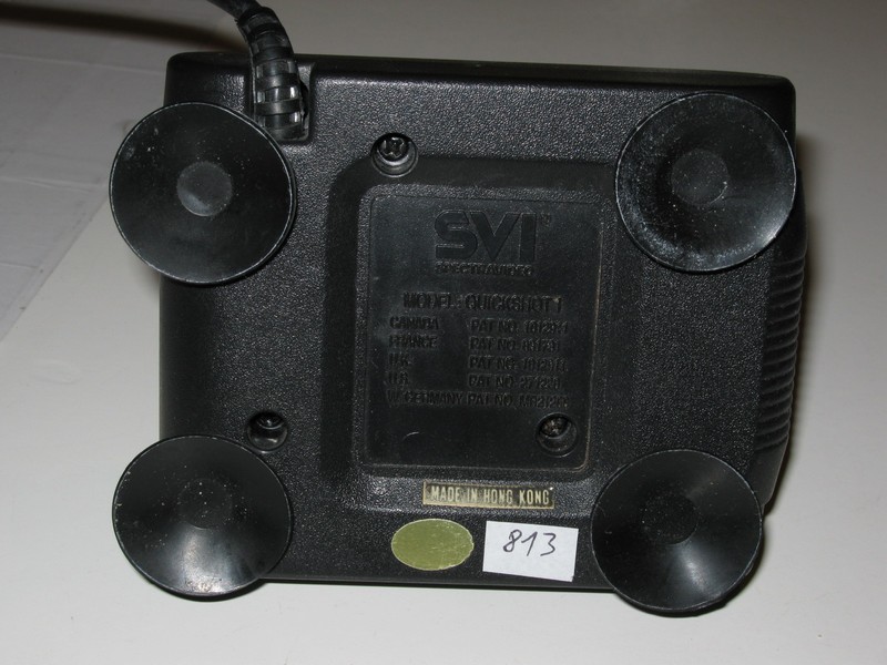 ovladac_joystick_svispectravideo_quickshot1_vzad.jpg, 111 kB