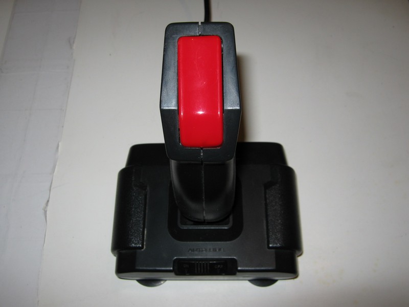 ovladac_joystick_svispectravideo_quickshot2plus_pred.jpg, 54 kB