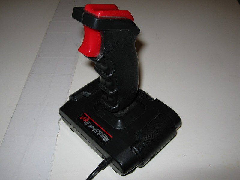 ovladac_joystick_svispectravideo_quickshot2plus_spod.jpg, 61 kB