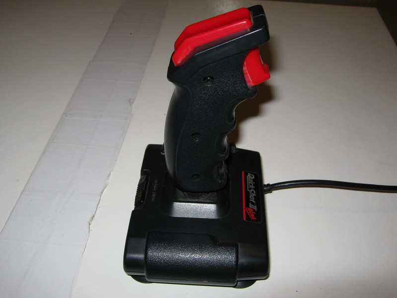 ovladac_joystick_svispectravideo_quickshot2plus_vrch2.jpg, 66 kB