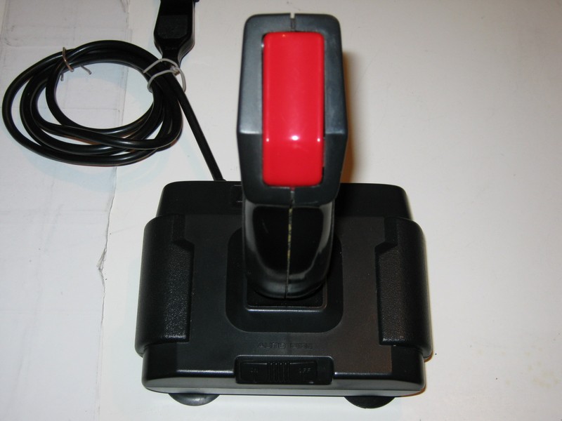 ovladac_joystick_svispectravideo_quickshot_pred.jpg, 72 kB