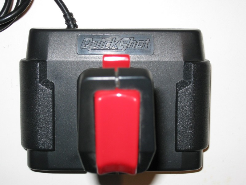 ovladac_joystick_svispectravideo_quickshot_pred2.jpg, 95 kB