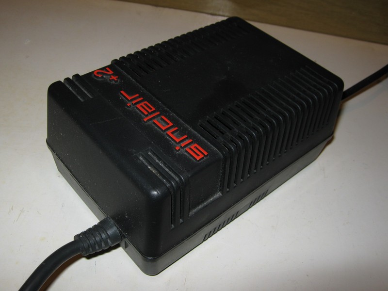 zdroj_sinclair_zxspectrumplus2_vrch.jpg, 76 kB